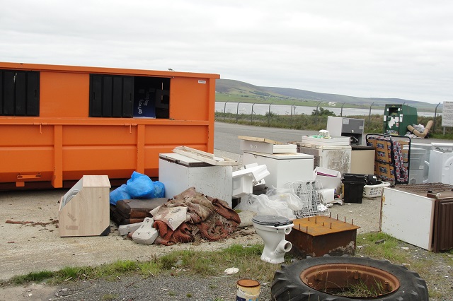 Cursiter recycling centre reopens after clearup